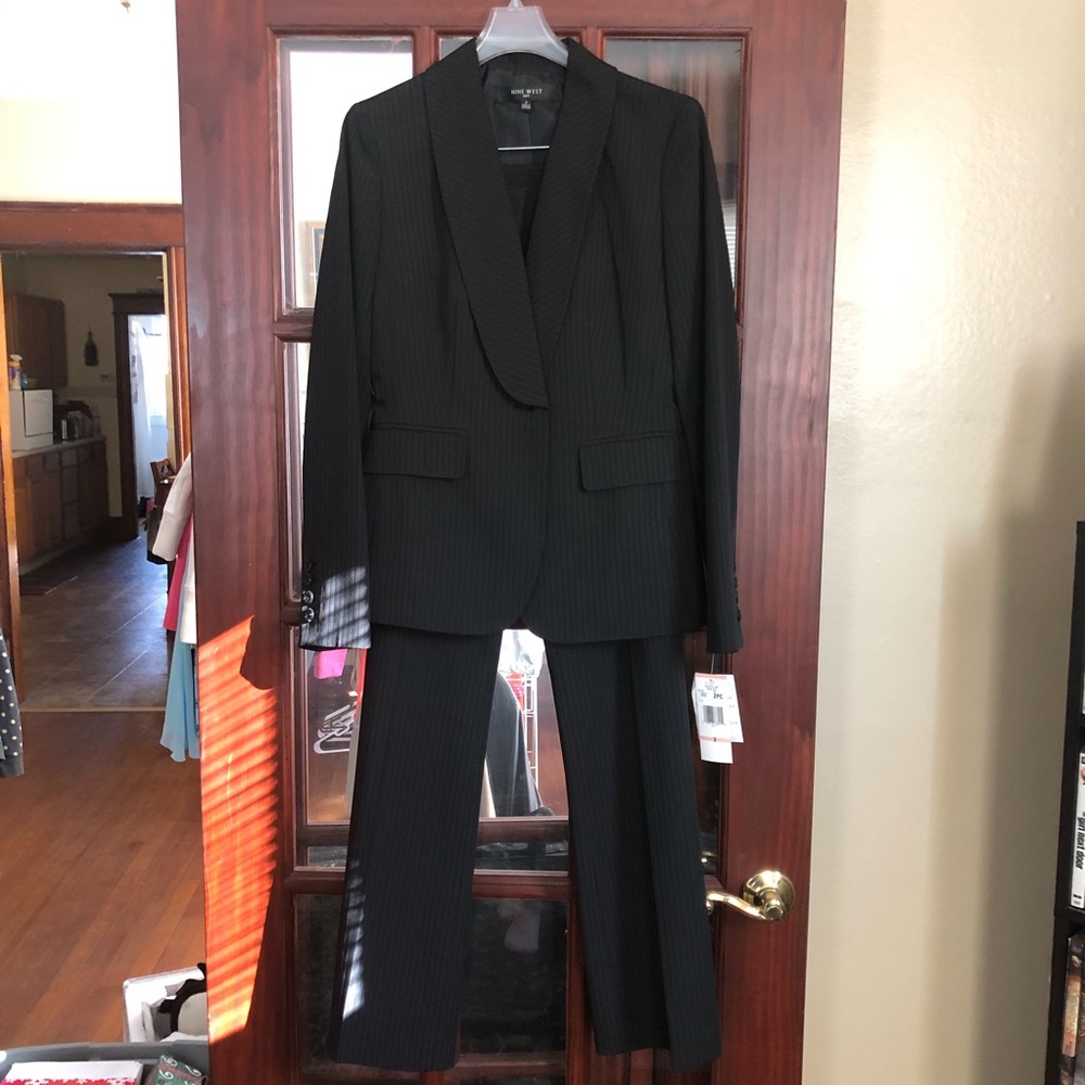 Nine West 2pc suit